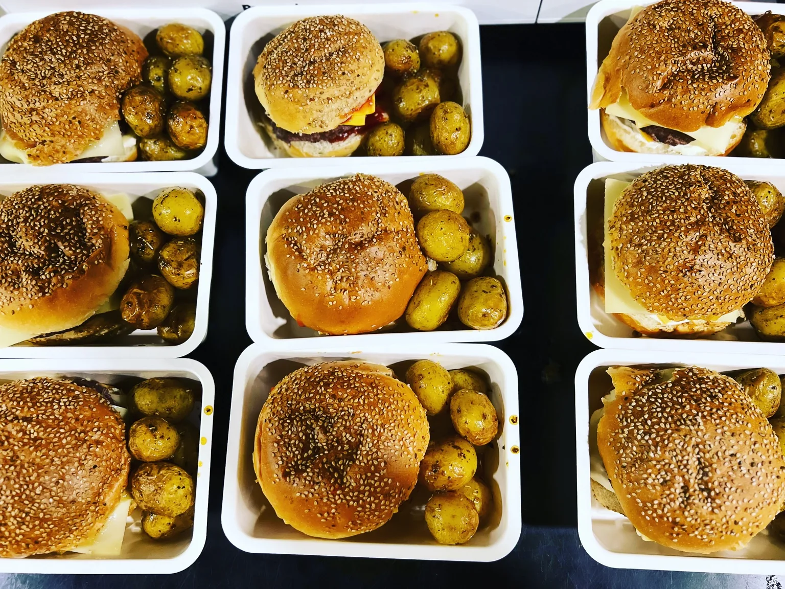 Burgers préparés pour les distributeurs Les Cabanes